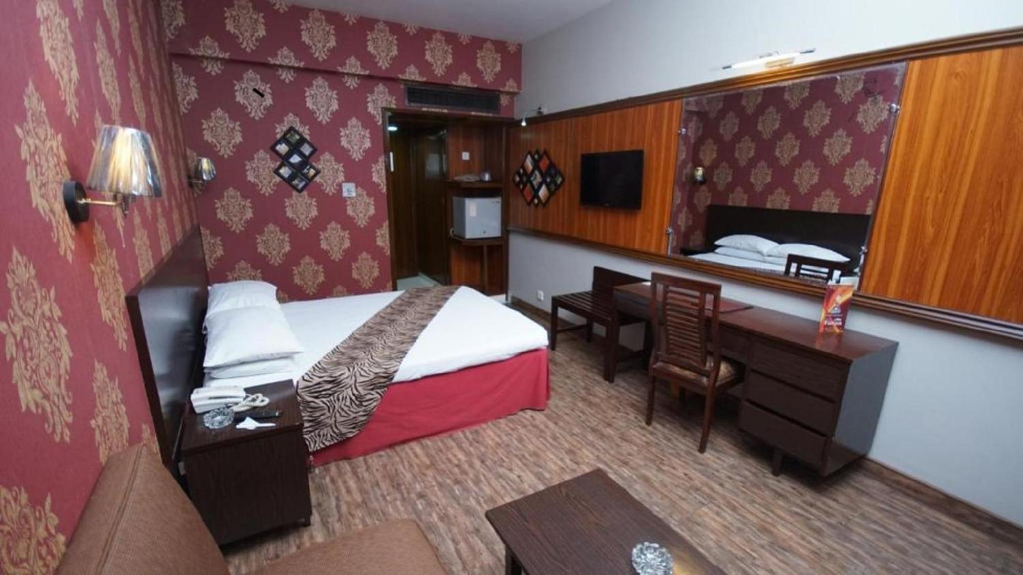 Faran Hotel Karachi Eksteriør bilde