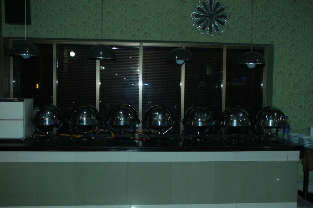 Faran Hotel Karachi Eksteriør bilde